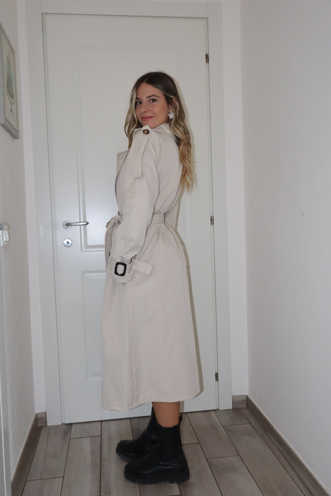 Trench nero,beige,cammello,cioccolato