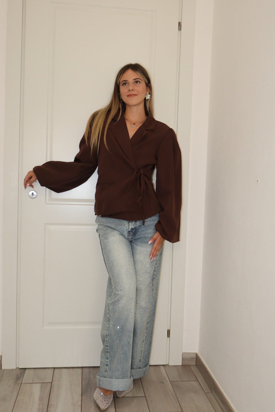 Blazer corto a portafoglio ,nero,beige