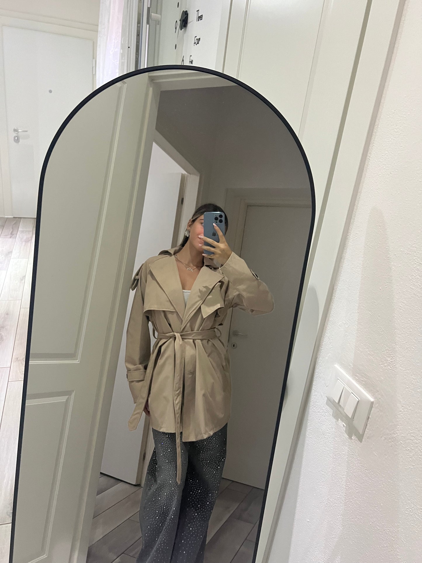 Trench corto