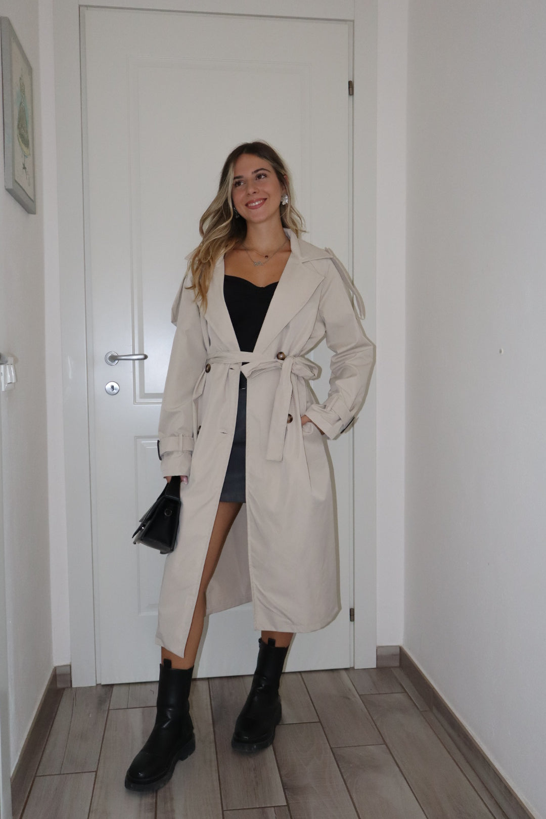 Trench nero,beige,cammello,cioccolato