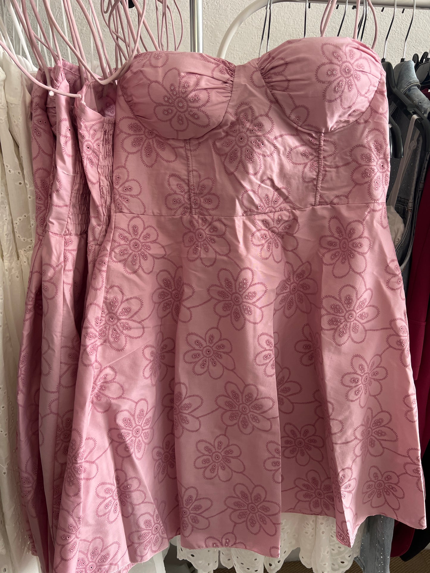 Mini dress sangallo con coppe
