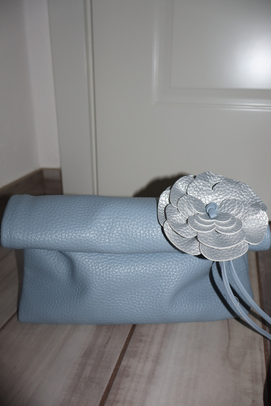 Borsa piega fiore con tracolla