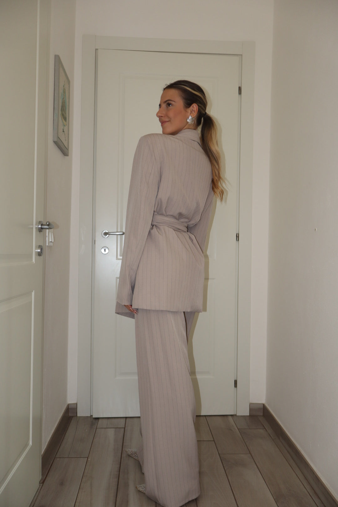 Tailleur gessato bordó,nero,grigio,tortora