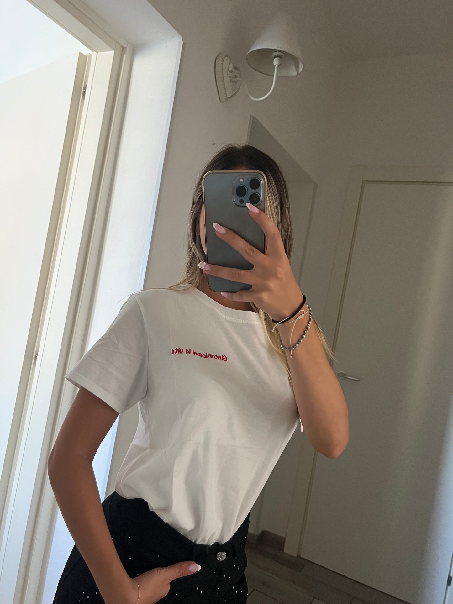 T-shirt basic con scritta