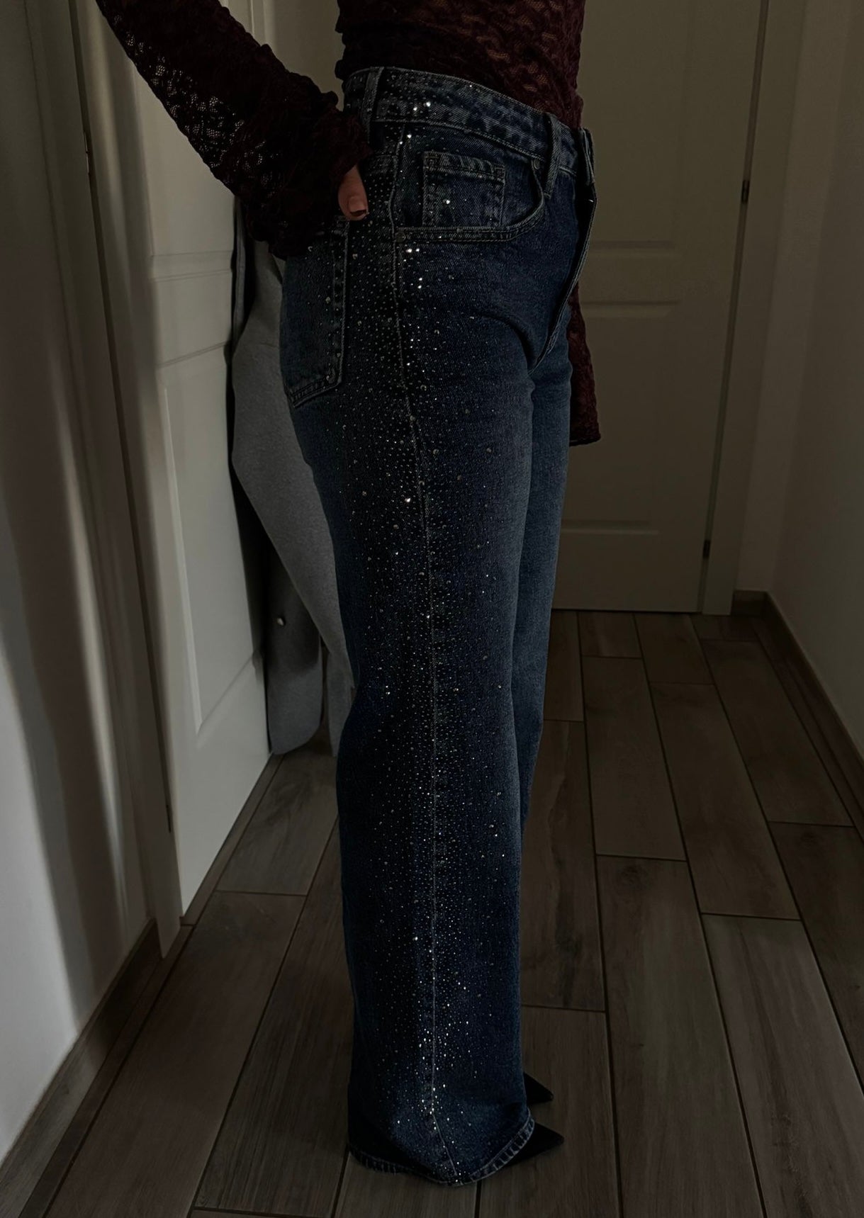 Jeans shines noela