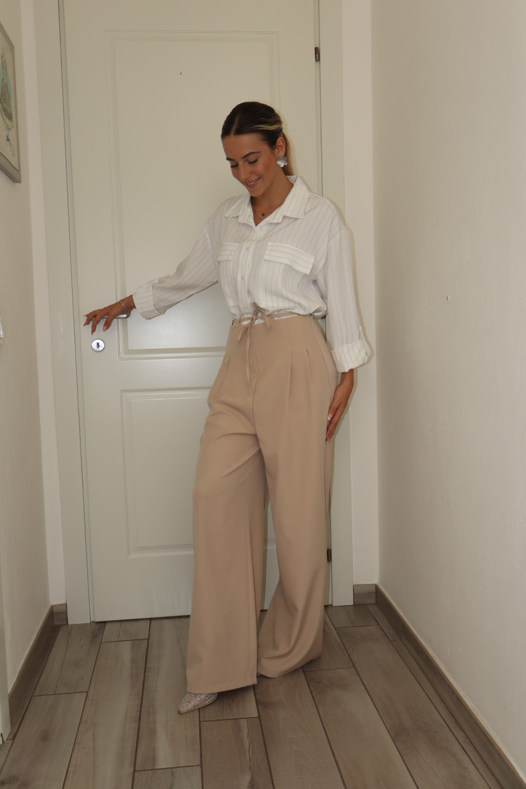 Pantalone palazzo nirvana con cinturino