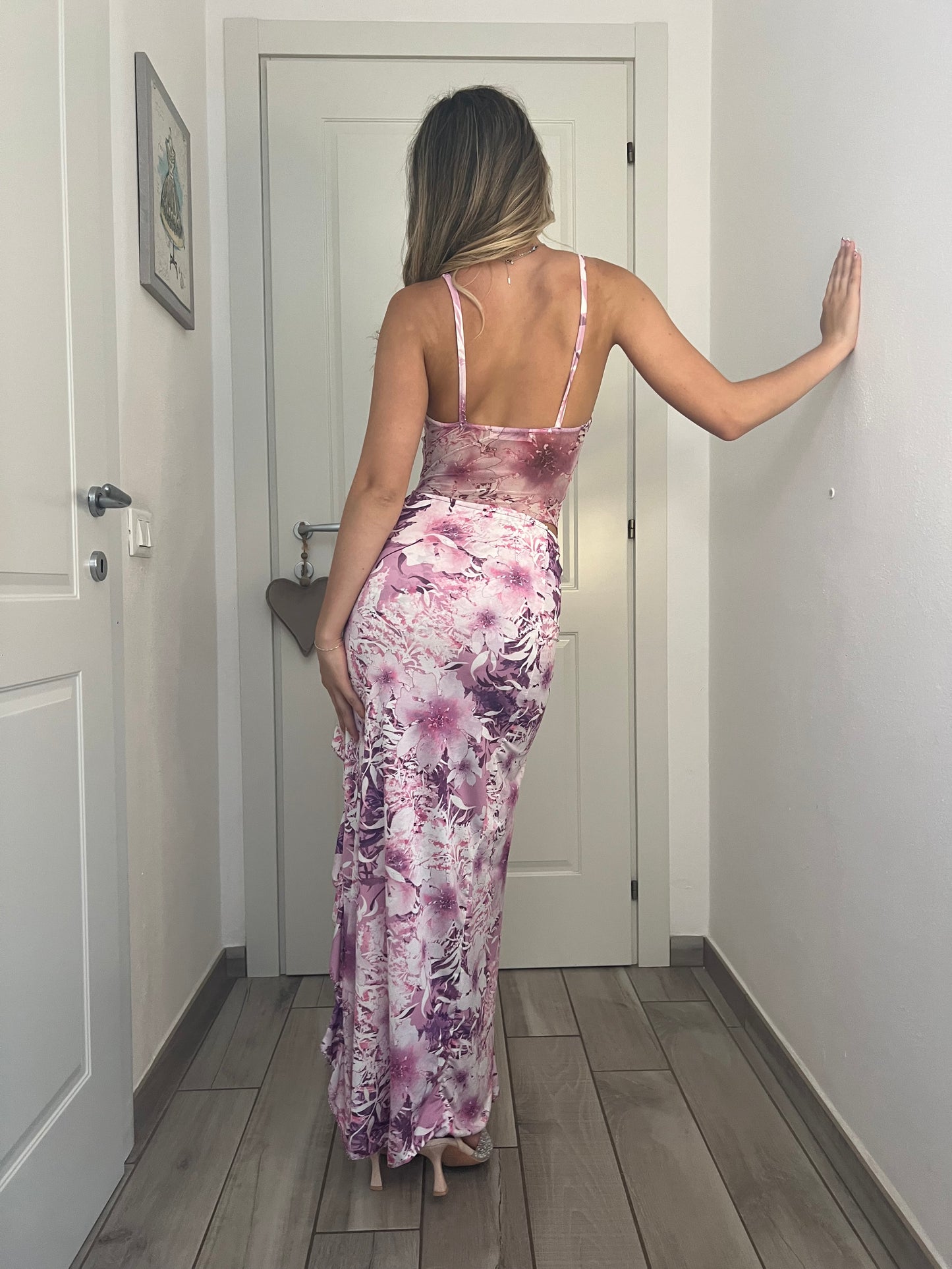 Set dress party