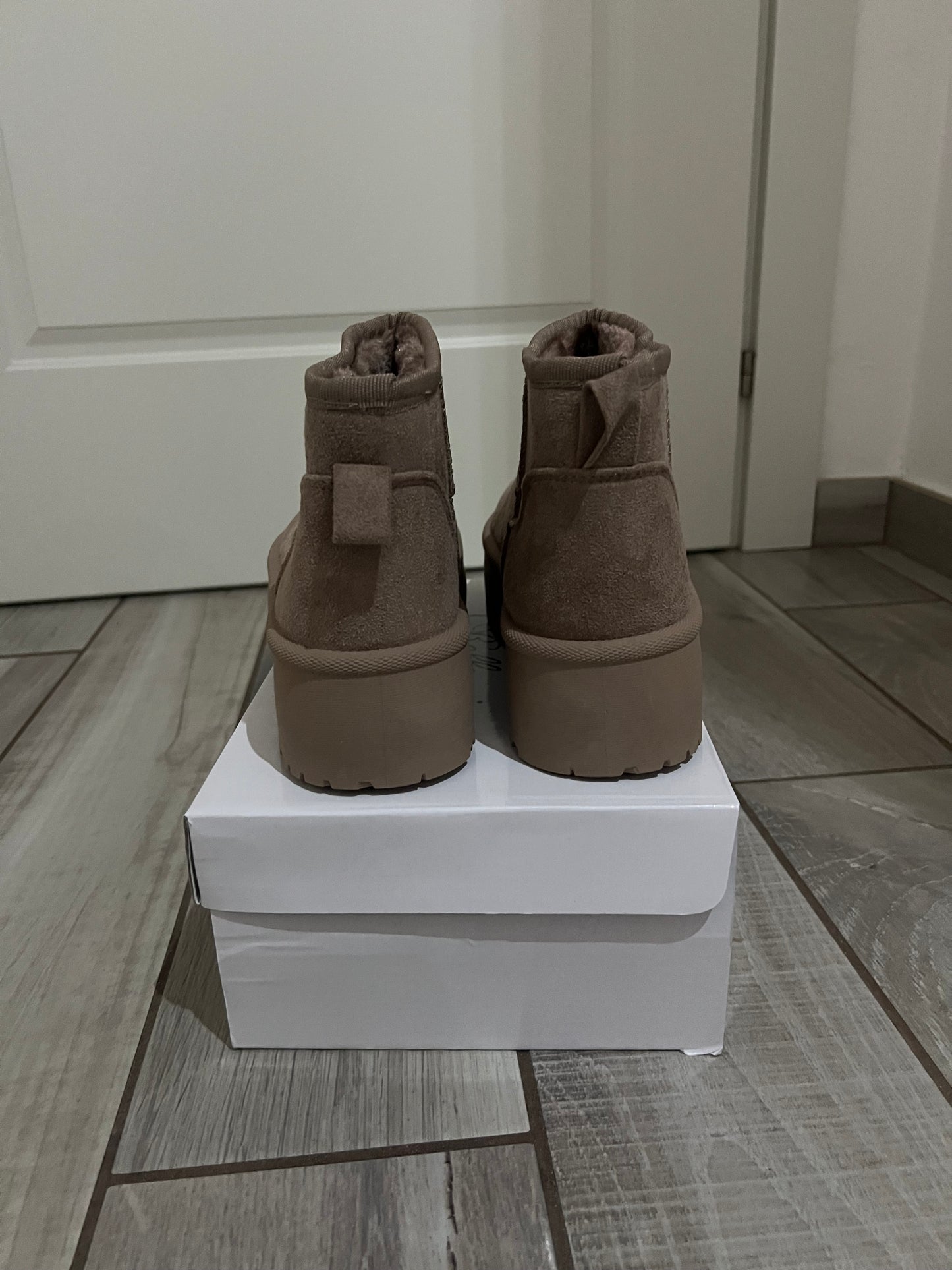 Stivaletti imbottiti con suola platform alti