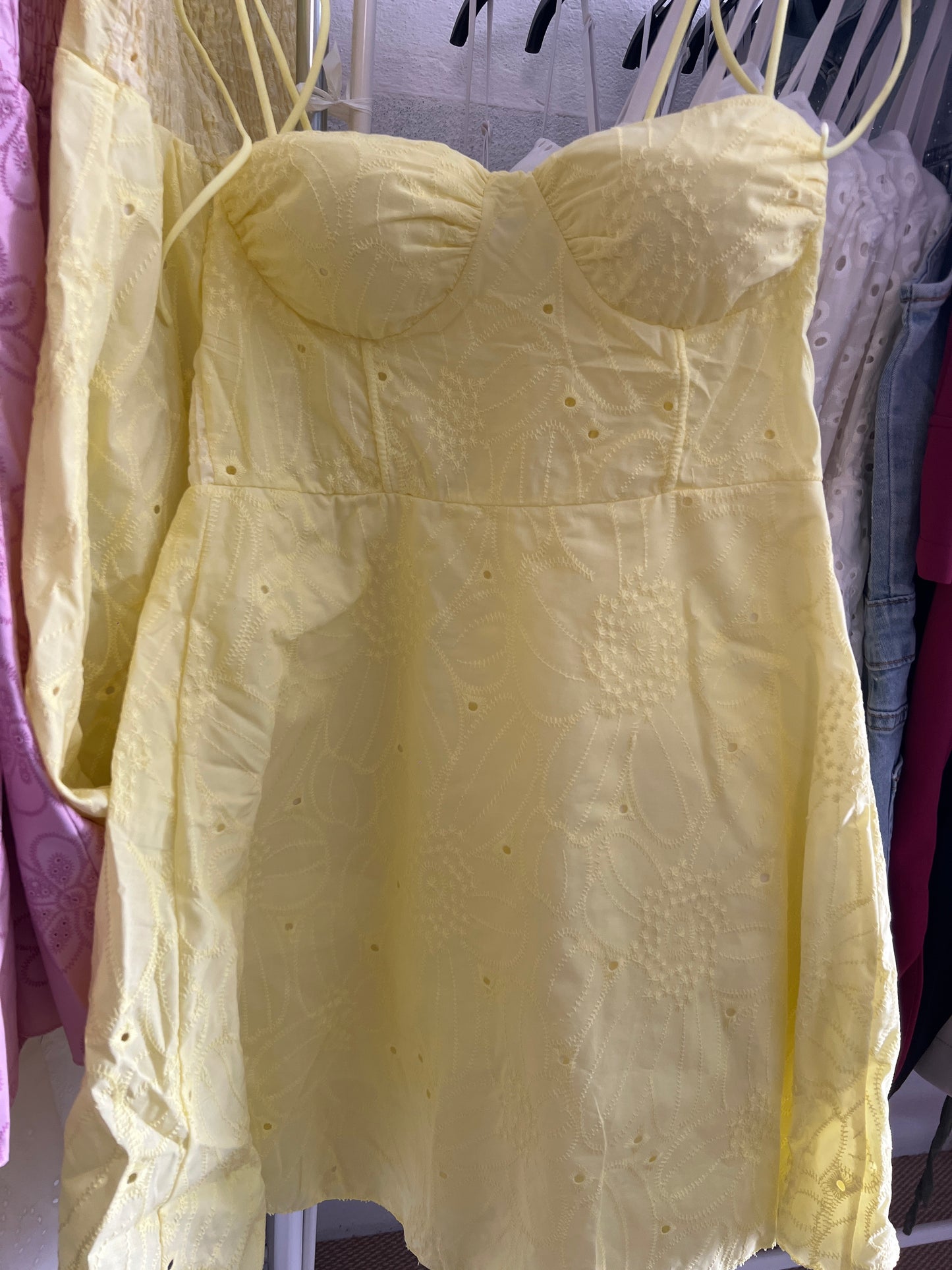 Mini dress sangallo con coppe