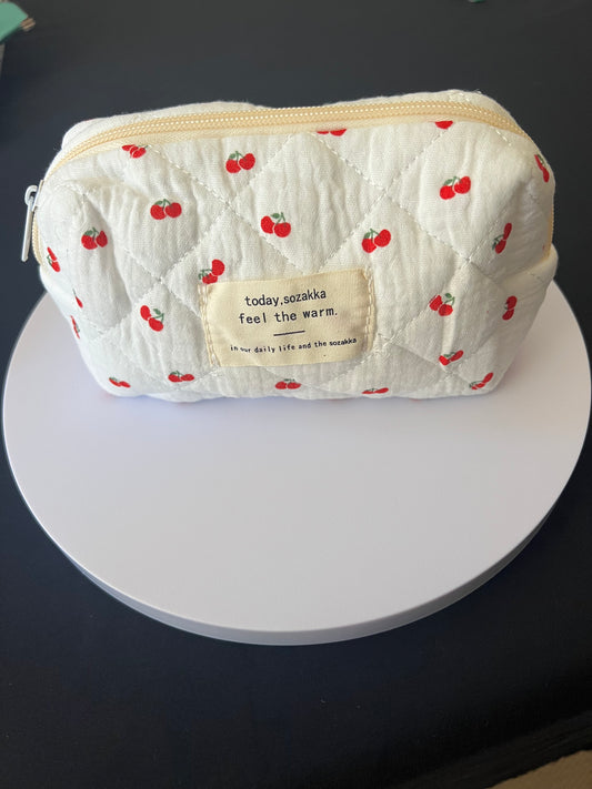 OMAGGIO pochette,specchietto,portachiavi,set unghie
